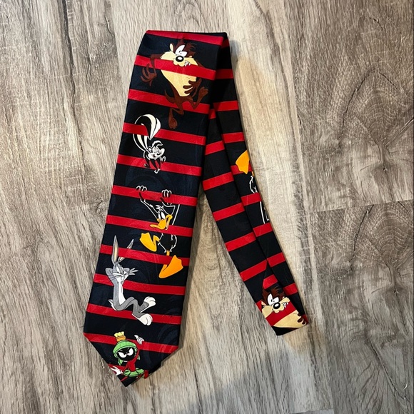 LooneyTunes Other - Vintage Looney Tunes Mania Men's Neck Tie Red Blue Bugs Bunny Pep…